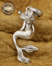 Cargar imagen en el visor de la galería, Colgante Ariel la sirenita