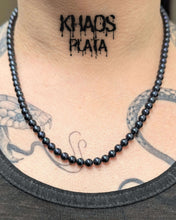 Cargar imagen en el visor de la galería, Collar perlas negras