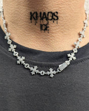 Cargar imagen en el visor de la galería, Zirconia cubica cruces 12 MM