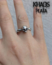 Cargar imagen en el visor de la galería, Anillo calavera ajustable 7