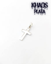 Cargar imagen en el visor de la galería, Colgante cruz pequeña