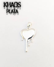 Cargar imagen en el visor de la galería, Colgante corazón goteando 2