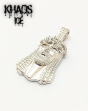 Cargar imagen en el visor de la galería, Colgante Cristo moissanita