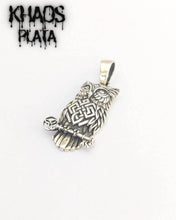 Cargar imagen en el visor de la galería, Colgante búho