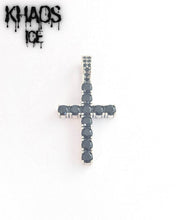 Cargar imagen en el visor de la galería, Colgante cruz zirconia cubica negra