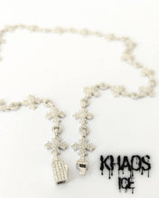 Cargar imagen en el visor de la galería, Zirconia cubica cruces 12 MM