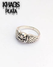 Cargar imagen en el visor de la galería, Anillo cráneo alado