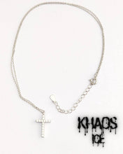 Cargar imagen en el visor de la galería, Collar cruz zirconia cubica con cadena