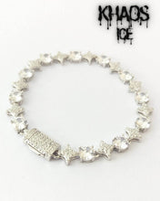 Cargar imagen en el visor de la galería, Brazalete estrellas zirconia cubica 10 mm