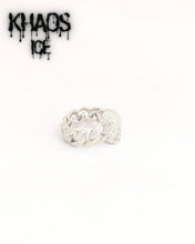 Cargar imagen en el visor de la galería, Anillo calavera zirconia cubica