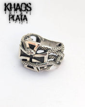Cargar imagen en el visor de la galería, Anillo cruz y serpiente