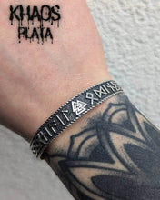 Cargar imagen en el visor de la galería, Brazalete valknut 1