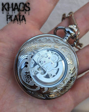 Cargar imagen en el visor de la galería, Reloj Khaos de mano