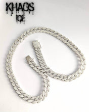 Cargar imagen en el visor de la galería, Cadena cubana 10 mm zirconia cubica
