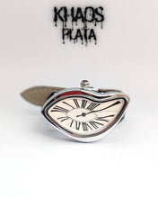 Cargar imagen en el visor de la galería, Reloj Dalí broche clásico