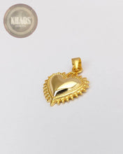 Cargar imagen en el visor de la galería, Colgante corazón acabado en oro 18 k