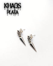 Cargar imagen en el visor de la galería, Aros calavera punta par