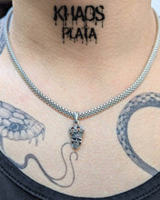 Cargar imagen en el visor de la galería, Colgante calavera Rey