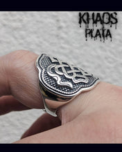 Cargar imagen en el visor de la galería, Anillo escudo ajustable