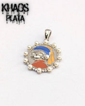 Cargar imagen en el visor de la galería, Colgante la joven de la perla