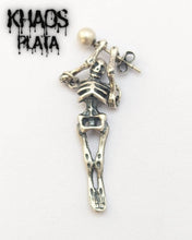 Cargar imagen en el visor de la galería, Aro calavera 4 por unidad