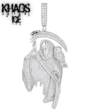 Cargar imagen en el visor de la galería, Colgante zirconia cubica la parca