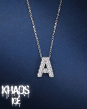 Cargar imagen en el visor de la galería, Letra moissanita con cadena 45 cm-50 cm