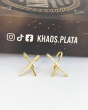 Cargar imagen en el visor de la galería, Equis acabada en oro 18k par