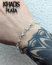 Cargar imagen en el visor de la galería, Pulsera alambre de púas