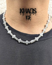 Cargar imagen en el visor de la galería, Zirconia cubica cruces 10 MM