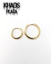 Cargar imagen en el visor de la galería, Aros argollas acabado en oro 18k par