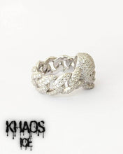 Cargar imagen en el visor de la galería, Anillo calavera moissanita