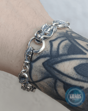 Cargar imagen en el visor de la galería, Brazalete dragón con zircones