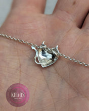 Cargar imagen en el visor de la galería, Colgante corazón diablo 2