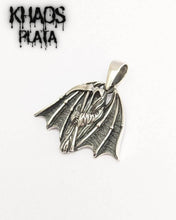 Cargar imagen en el visor de la galería, Colgante la parca