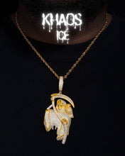 Cargar imagen en el visor de la galería, Colgante zirconia cubica la parca