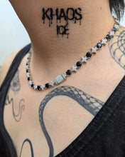 Cargar imagen en el visor de la galería, Zirconia cubica estrellas blanco y negro 8 MM