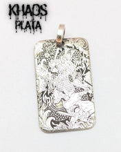 Cargar imagen en el visor de la galería, Colgante placa nipona