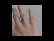 Cargar y reproducir el video en el visor de la galería, Anillo rosa y serpiente ajustable