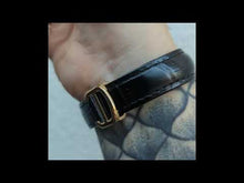 Cargar y reproducir el video en el visor de la galería, Reloj Dalí broche especial