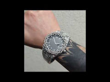 Cargar y reproducir el video en el visor de la galería, Reloj espinas zirconia cubica blanca fondo negro