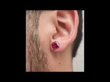 Cargar y reproducir el video en el visor de la galería, Aros cuadrados grande rubí par