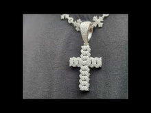 Cargar y reproducir el video en el visor de la galería, Colgante cruz moissanita