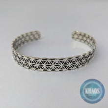 Cargar imagen en el visor de la galería, Brazalete flor de la vida