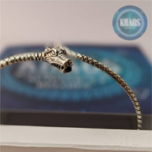 Cargar imagen en el visor de la galería, Brazalete dragón ajustable