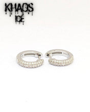 Cargar imagen en el visor de la galería, Aros argolla zirconia cubica 13 mm par
