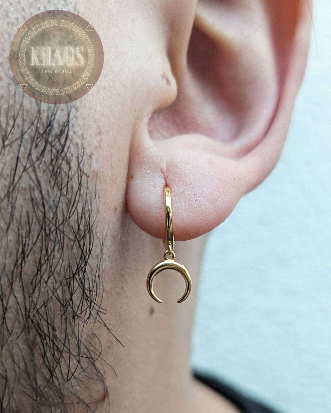 Aros argolla luna par acabado en oro 18 k par