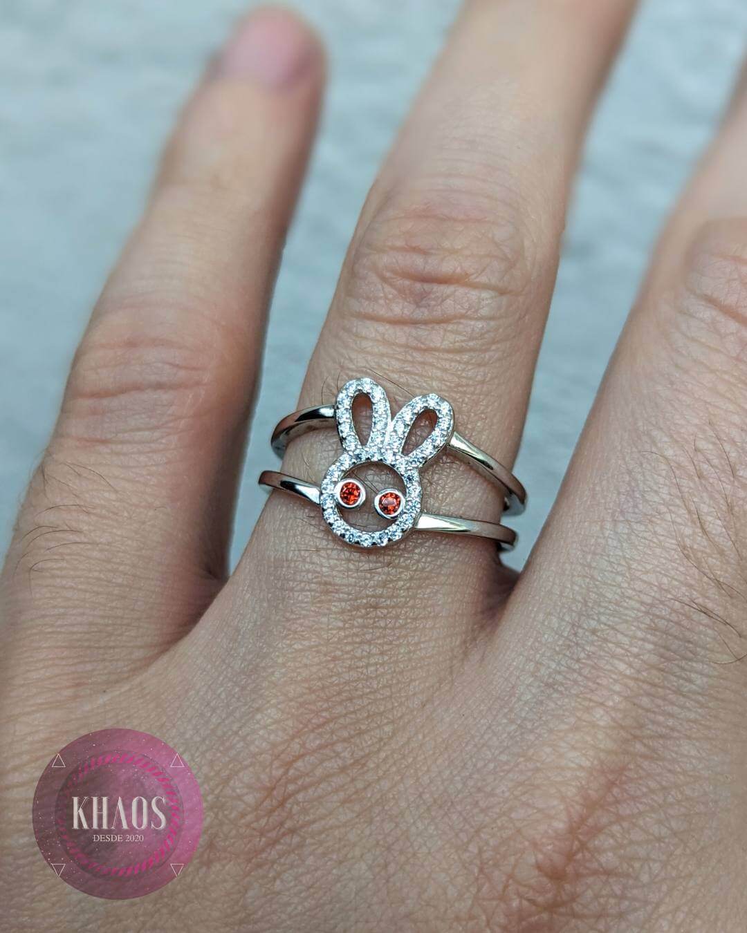 Anillo conejo ajustable