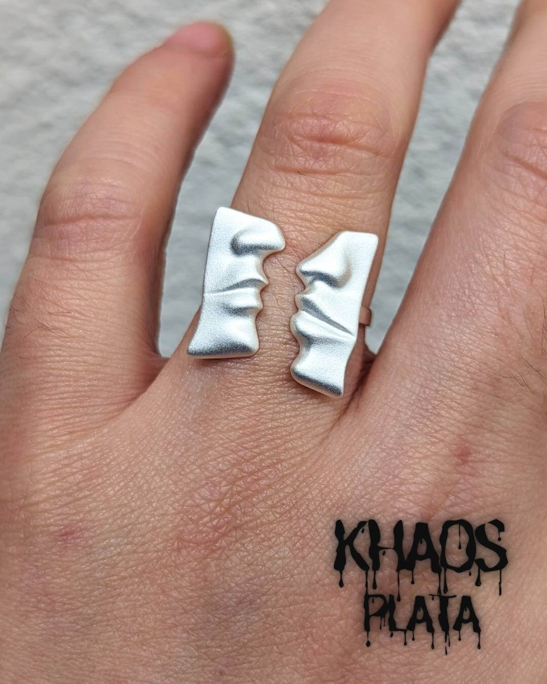 Anillo beso ajustable