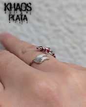 Cargar imagen en el visor de la galería, Anillo pez koi ajustable
